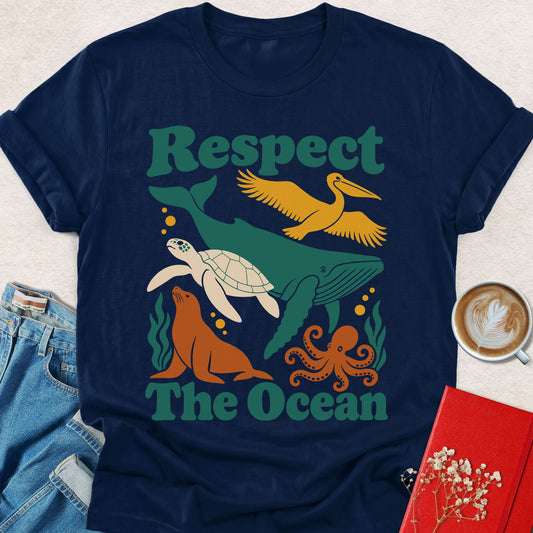 Navy crewneck short-sleeve t-shirt with ocean animals graphic front print
